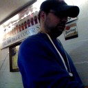 1kcusson pouring drink 5801