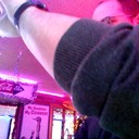 1kcusson pouring drink 10805