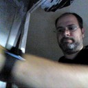 1kcusson pouring drink 14038