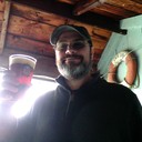 1kcusson pouring drink 16331