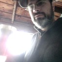 1kcusson pouring drink 16332