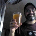 1kcusson pouring drink 17658