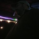 1kcusson pouring drink 20895