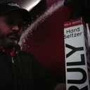 1kcusson pouring drink 24994