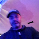 1kcusson pouring drink 25280