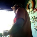 1kcusson pouring drink 27347