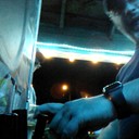 1kcusson pouring drink 27446