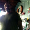 1kcusson pouring drink 28323