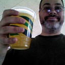 1kcusson pouring drink 38033