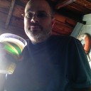 1kcusson pouring drink 39891