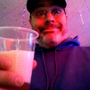 1kcusson pouring drink 42038