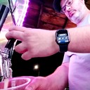 1kcusson pouring drink 45098